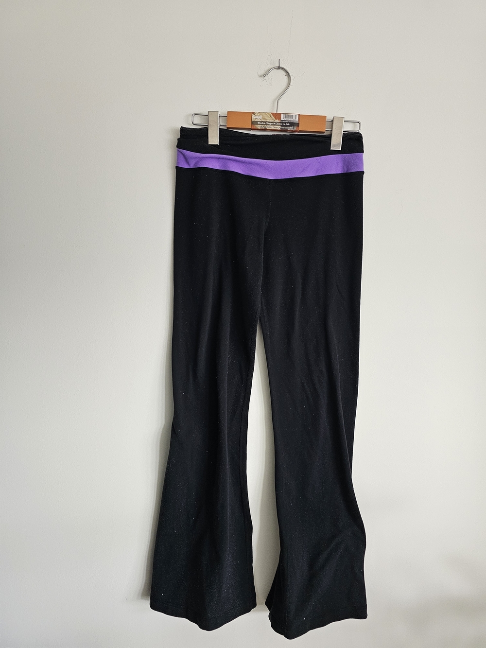 lululemon athletica Womans Black Leggings with Purple Waistband